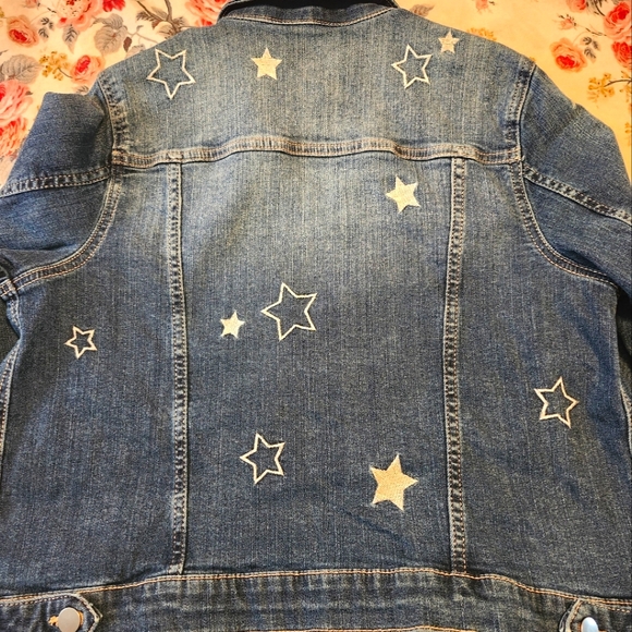Wonder Nation brand 14/16 plus size jean jacket with stars NWOT - Picture 3 of 5